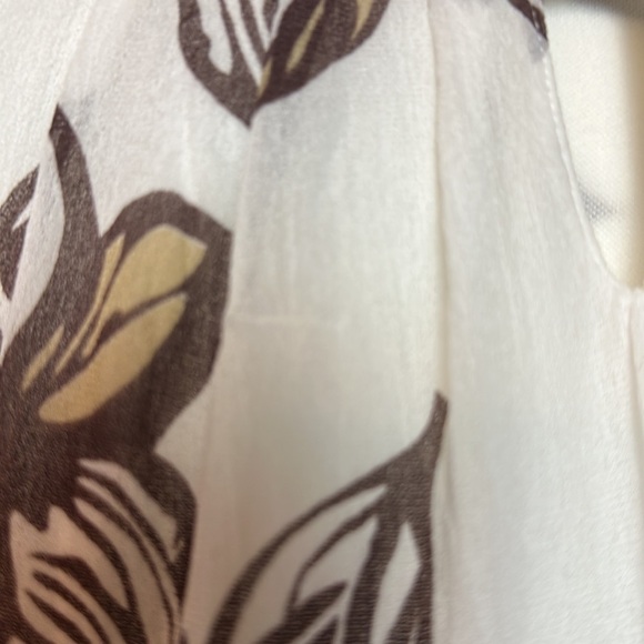 Pendleton floral neutral blouse - Picture 6 of 12